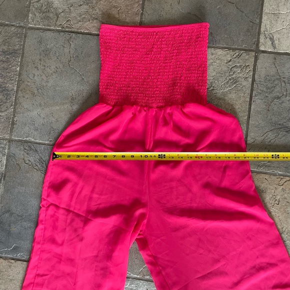 🧨🎉NWOT SMOCKED BANDEAU FLARE LEG ONE-PIECEJUMPSUIT/COVER UP - Picture 5 of 7